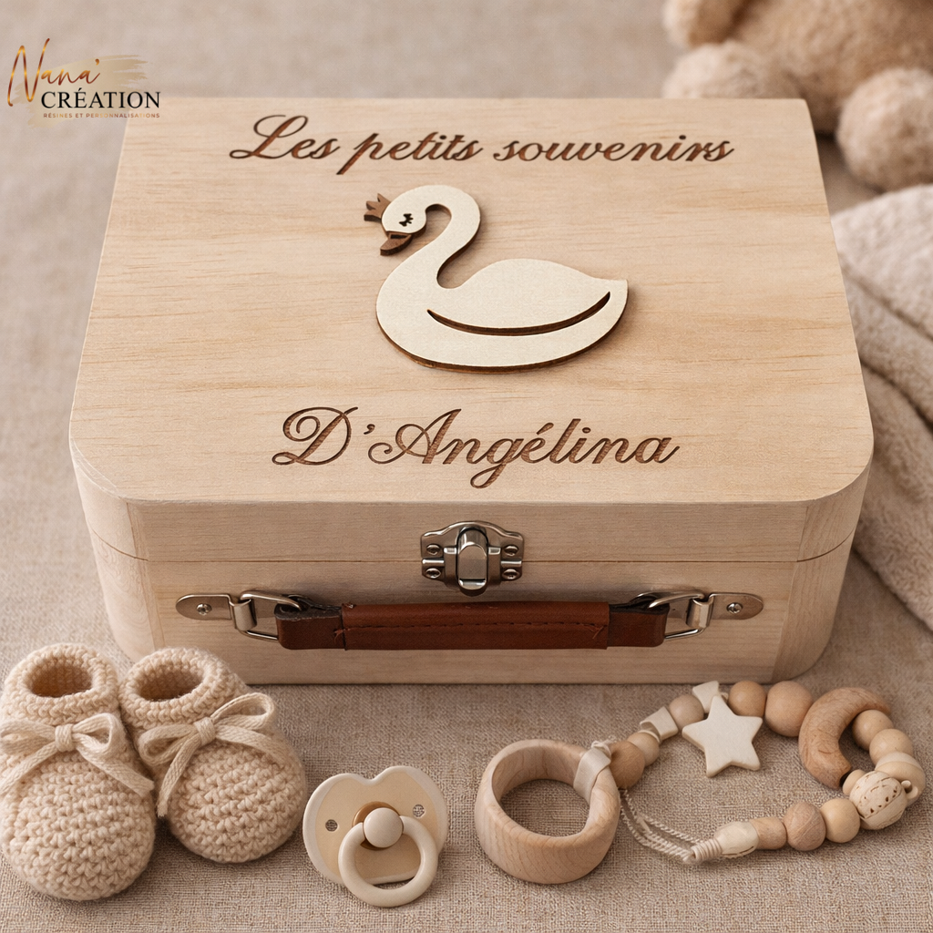Boîte Souvenirs Bébé Personnalisée – Coffret Naissance en Bois | Les Petits Souvenirs - Cygnes