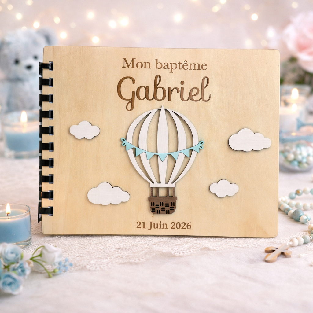 Livre d’or de baptême personnalisé en bois  – Thème montgolfière